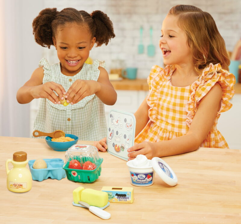 Creative Chefs Waffle Kit with Make-It Mix Play Sand, 18 Accessories, Ages 3+ - Image 4