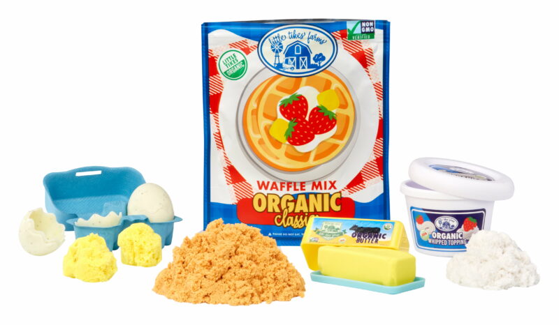 Creative Chefs Waffle Kit with Make-It Mix Play Sand, 18 Accessories, Ages 3+ - Image 9